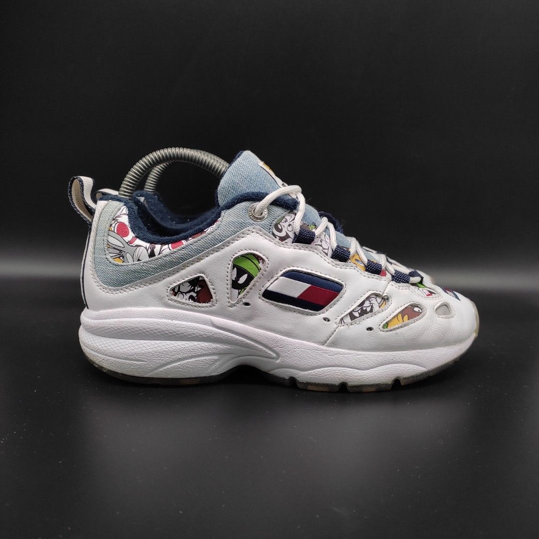 Tommy hilfiger clearance looney tunes trainers