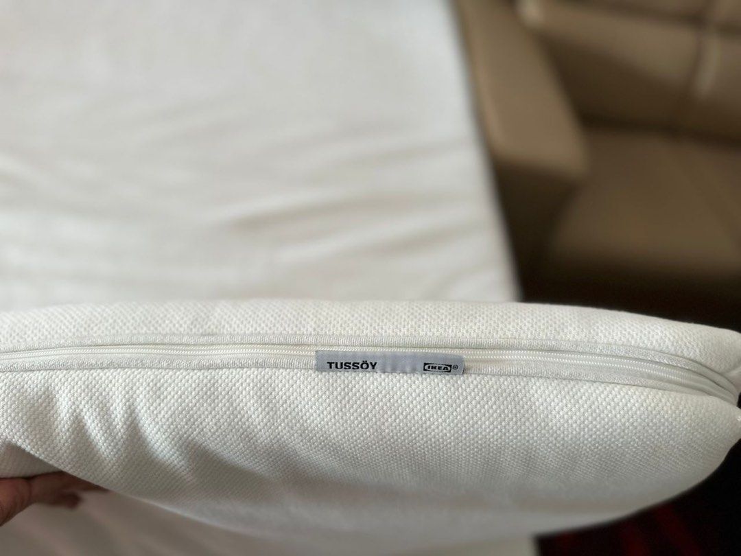 Topper ikea queen, Furniture & Home Living, Furniture, Bed Frames