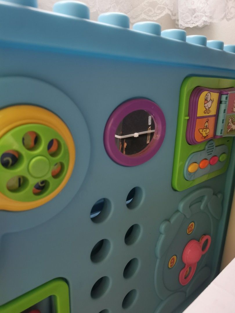 Toys R Us Baby Fence Playpen
