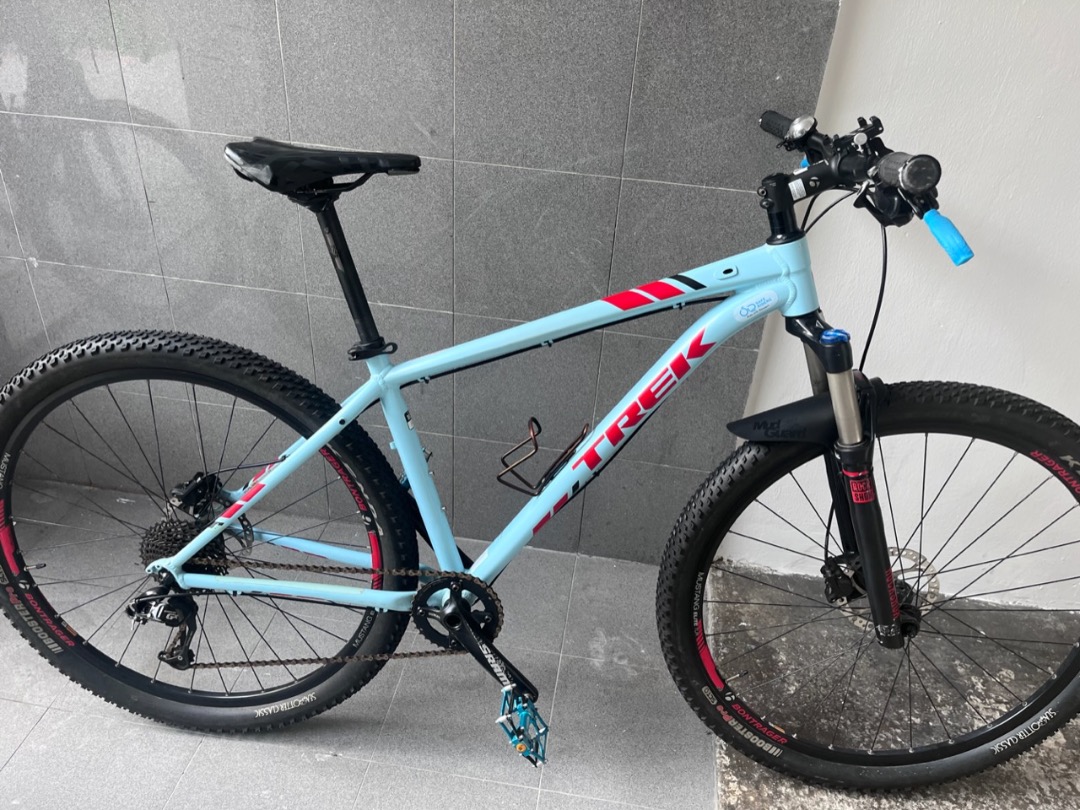 Trek caliber store 8 2016