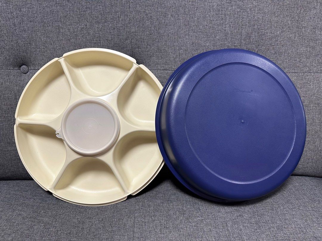 Tupperware serving tray 12 inch diameter, Furniture & Home Living