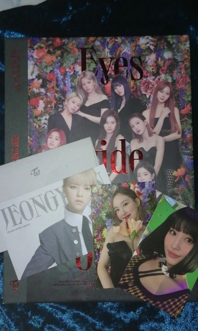 TWICE - Eyes Wide Open Album, Hobbies & Toys, Memorabilia