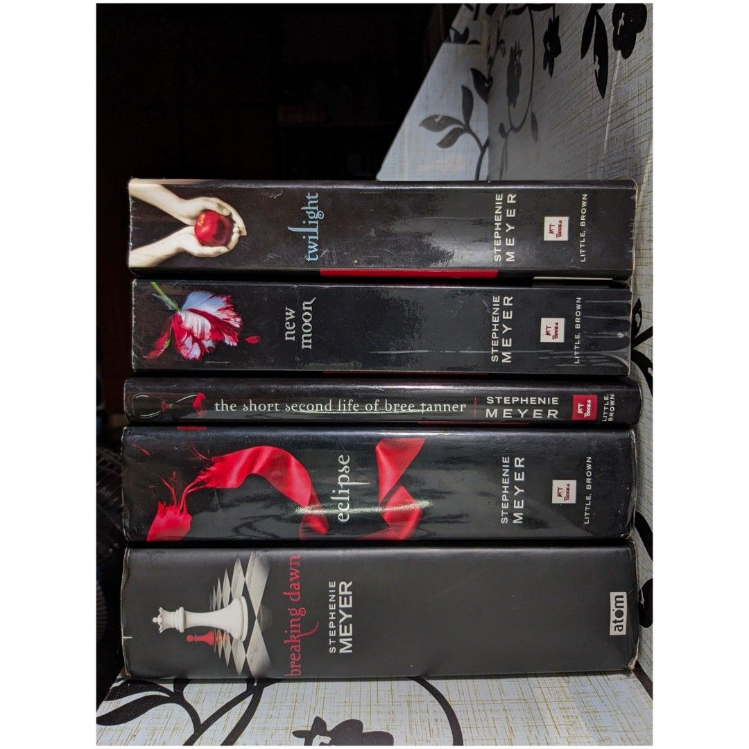 Twilight Saga - Stephenie Meyer [book set] (Category: Storybooks) located in Binan City. Submitted by buddyzumi (Listing ID 1222107409, Image 1). Description: • SOLD AS SET‼ • only Eclipse, Breaking Dawn & Bree Tanner are hardbound • Twilight and New Moon are soft bound • what you see is what you get • with minor flaws on the dust jacket such as scratches • pm me if you are interested to see more photos RFS: decluttering / switched to e-reader. p