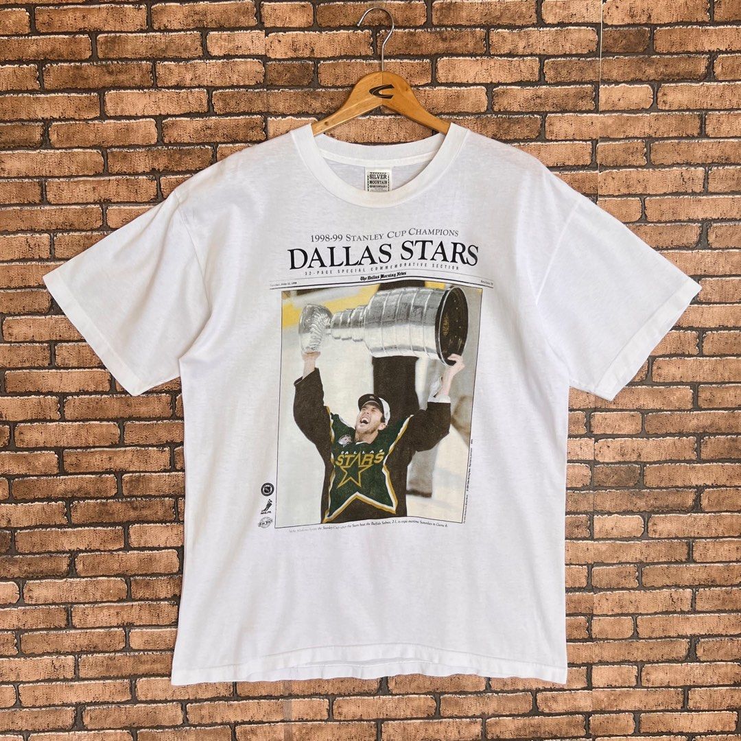 Vintage 90s DALLAS STARS NHL Back Print Salem Sportswear T-Shirt L