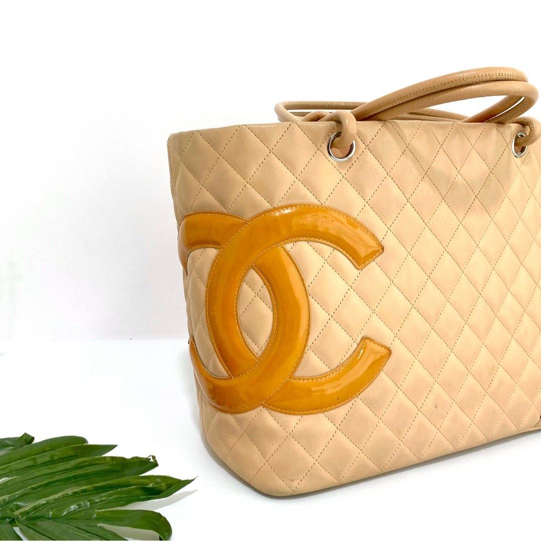 CHANEL CC Logo Quilted Leather Cambon Tote MM Pink