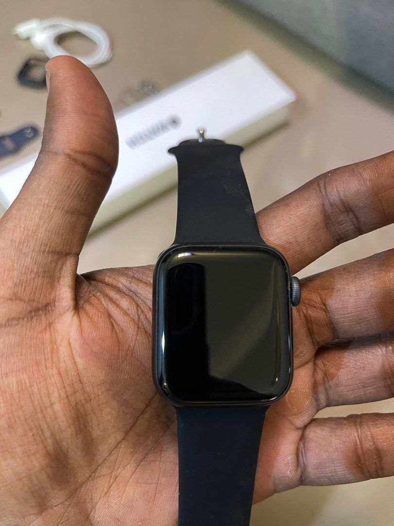Apple watch new arrivals series 2 olx
