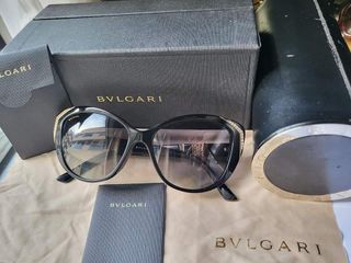 Authentic Bvlgari sunglass
Like new Condition
Complete Inclusions