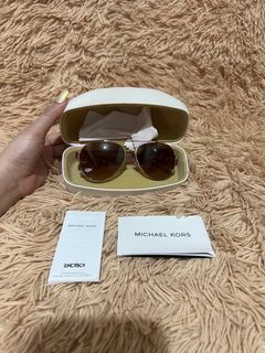 💯 Authentic Michael Kors Sunglasses