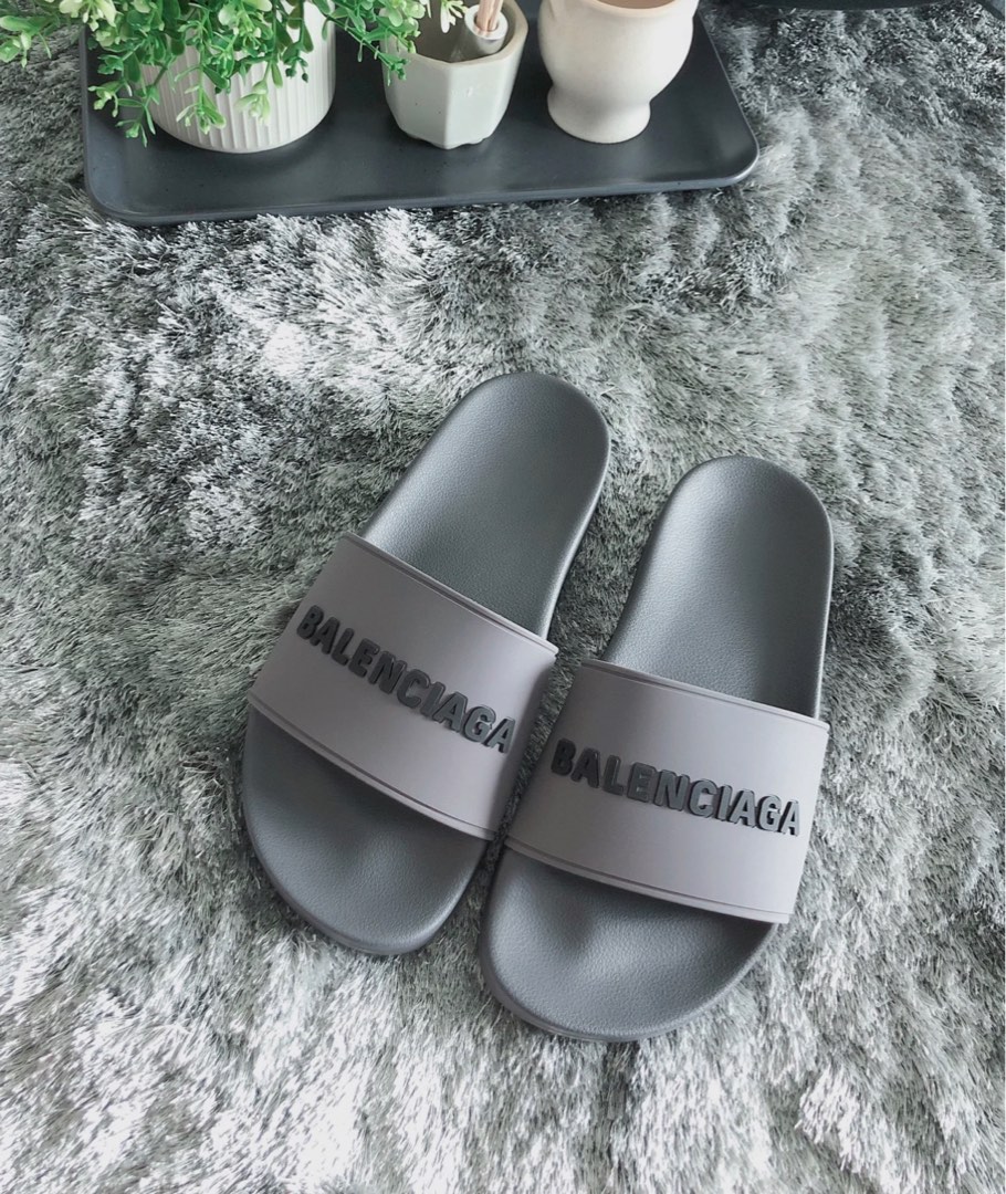 slippers balenciaga