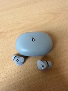 Beats Studio Buds w/ extra ear tips