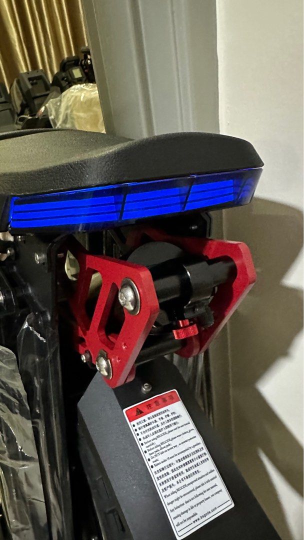Begode master (Category: Bicycles) located in Subang Jaya. Submitted by allihave (Listing ID 1222299494, Image 2). Description: New - Begode Master : 2.1km Motor - 3500w Voltage - 134v Battery - 2400wh Weight - 36kg Tyre - 20" Suspension - ✅ mono Speaker - ❌ RM9,500.