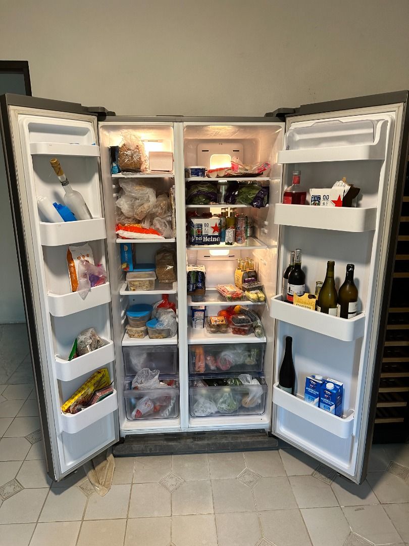 Big fridge with 2 doors (freezer and fridge) for only S$25!, TV & Home ...