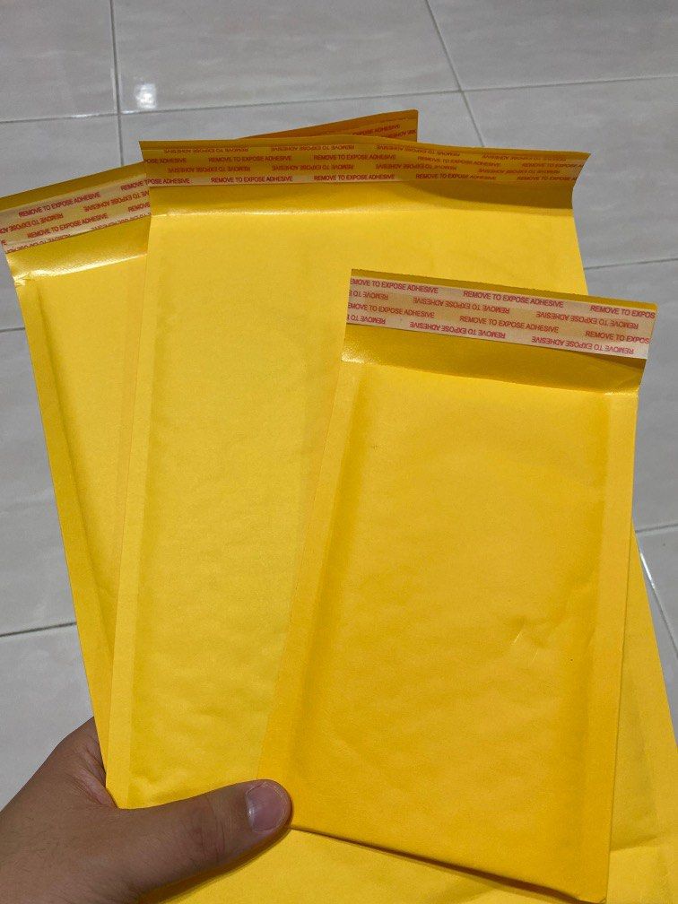Bubble envelope (Big 30x20cm) (Small 18x10cm), Hobbies & Toys ...