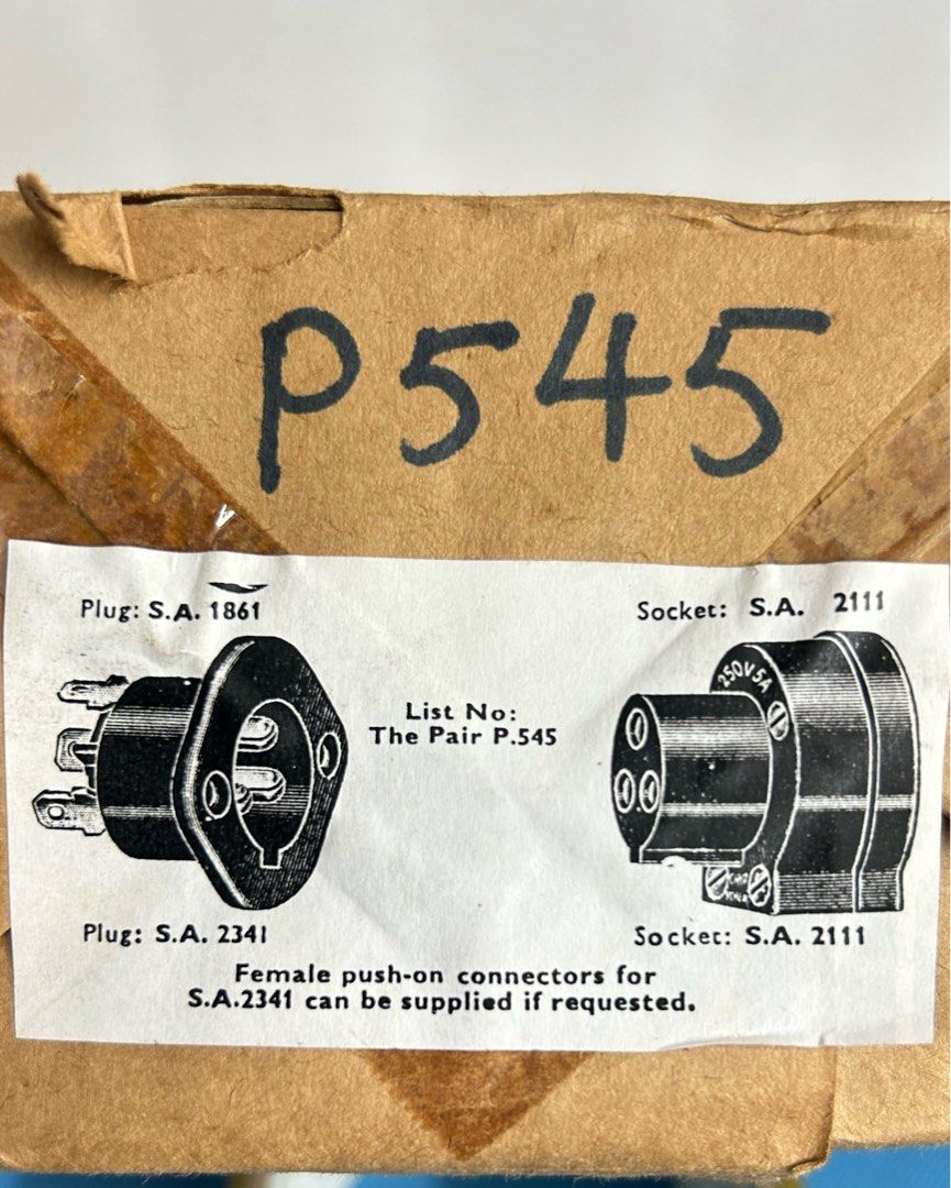Bulgin P545 Connector 3P Made in England, 其他, 其他 - Carousell