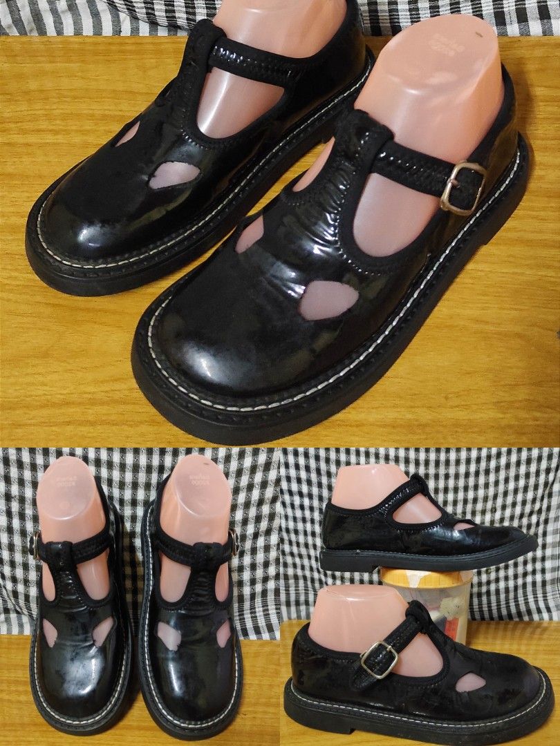 Burberry mary jane best sale shoes
