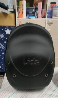 Cap carrier