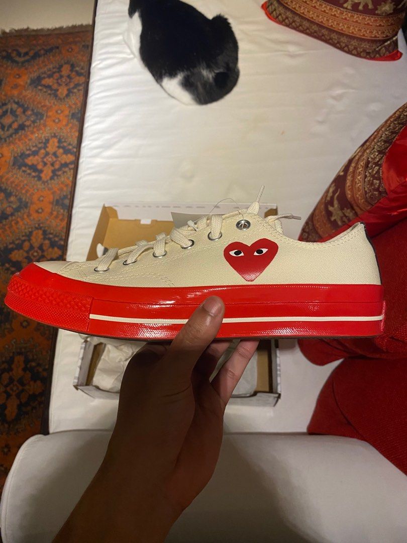 Red bottom online chuck taylors