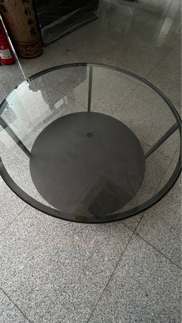 Coffee Table (Category: Other Home Furniture) located in Singapore. Submitted by michka90 (Listing ID 1222300366, Image 2). Description: Well used round coffee table. .