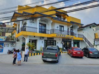 Commercial Building for Sale in Greenwoods Subdivision Cainta/Pasig
