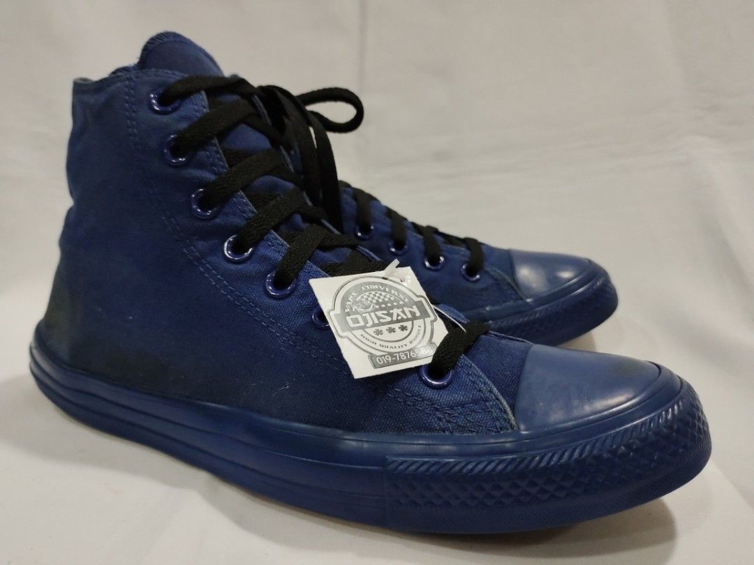 Converse Chuck Taylor Monochrome, Men's Fashion, Footwear, Sneakers on  Carousell
