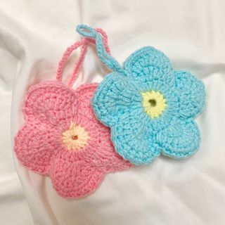 CROCHET FLOWER POUCH