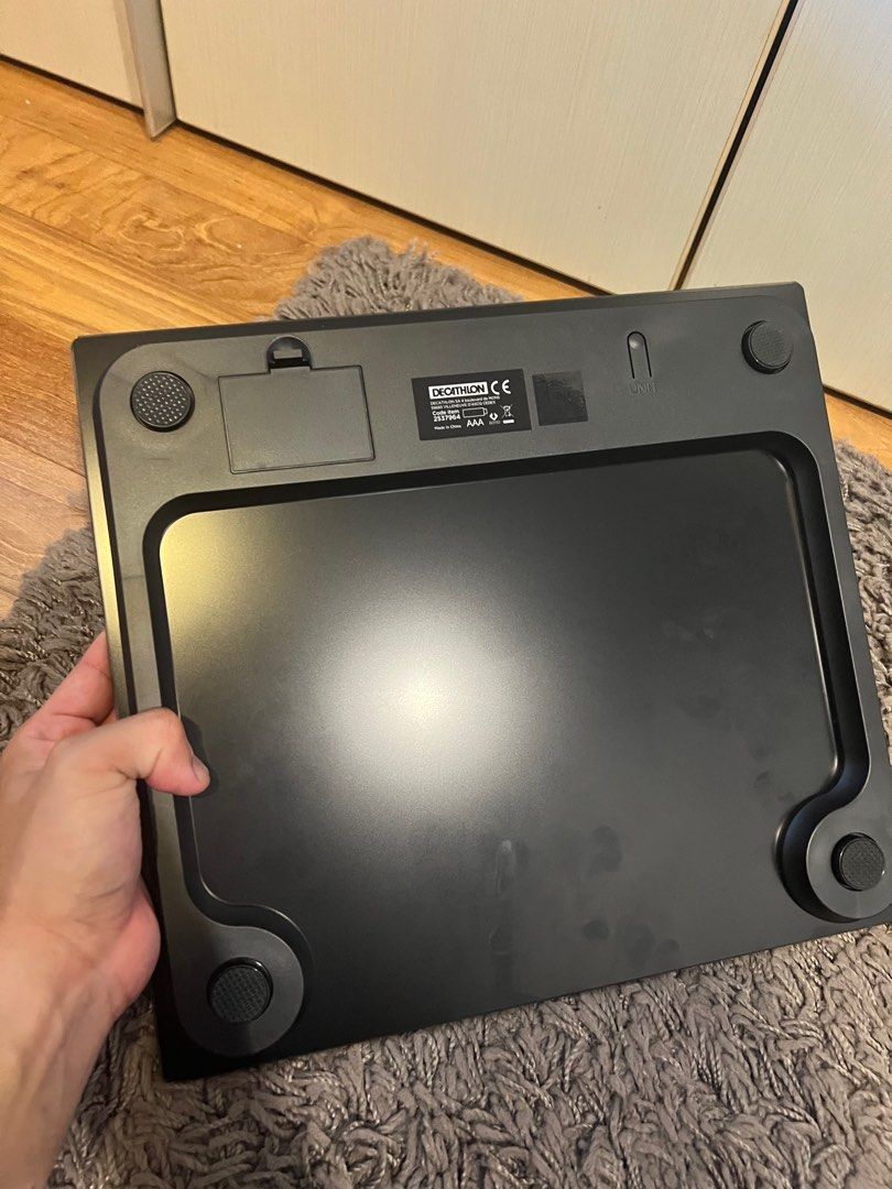 Decathlon Weighing Scale, Health & Nutrition, Health Monitors