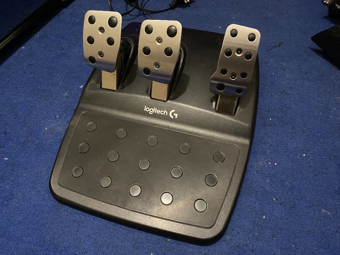 DIJUAL LOGITECH G29 STEERING WHEEL WITH SHIFTER FOR PC PS3 PS4 PS5 NOT