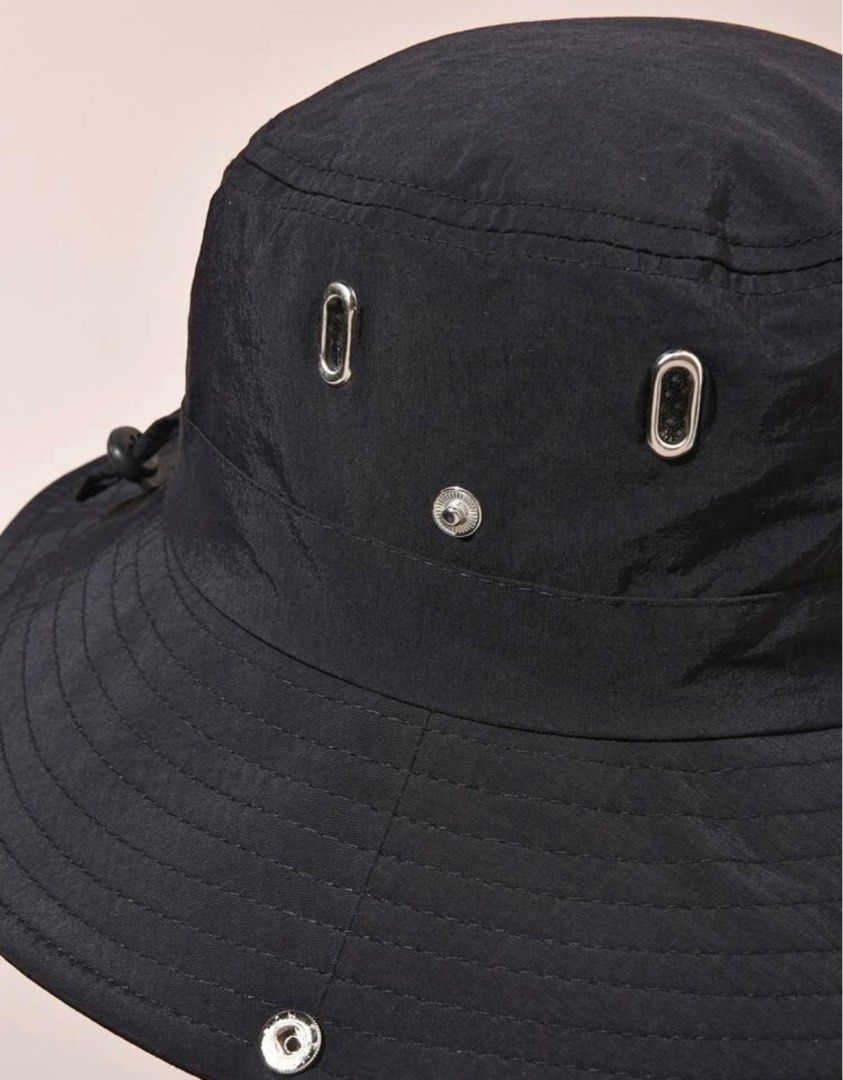 BNIP Drawstring Bucket Hat, Women's Fashion, Watches & Accessories