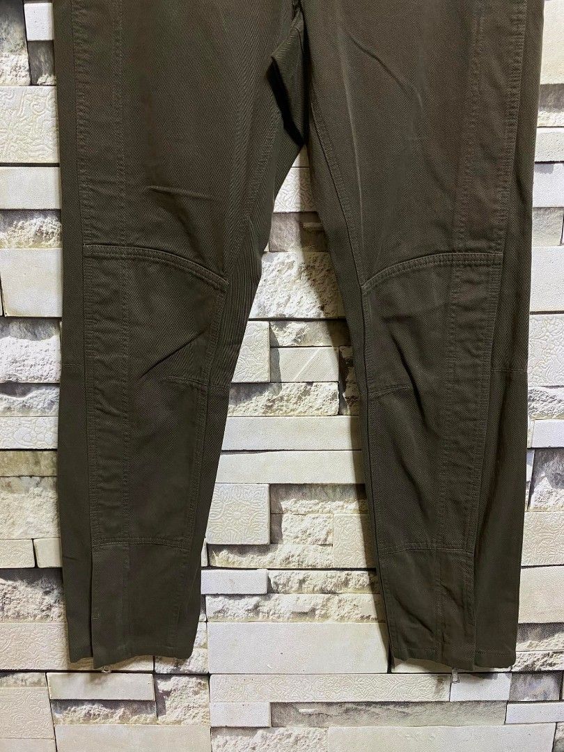 Stylish Olive Zipper Pants for Men