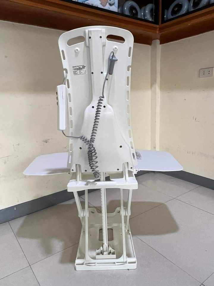 Drive Bellavita Lightweight Reclining Bath Lift Health Nutrition Assistive Rehabilatory Aids Rehabilitative Devices on Carousell