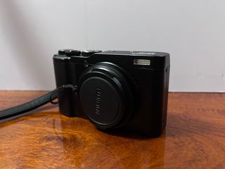 （分類：）位於 。 由 hkw2004 提交（商品編號 1222388877，圖片 1）。簡介： 。