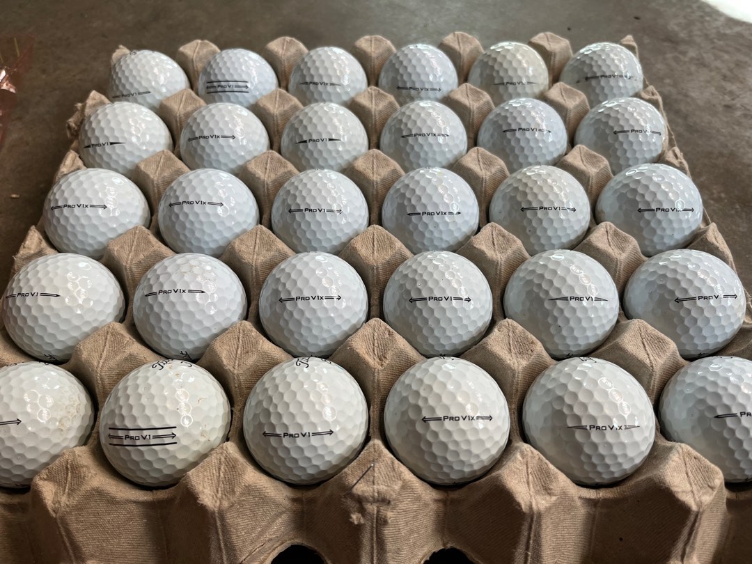 Golf Balls good condition, Sports Equipment, Sports & Games, Golf on