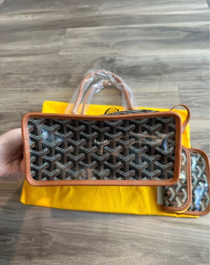 Goyard Conti Pouch in white, Women's Fashion, Bags & Wallets, Purses &  Pouches on Carousell