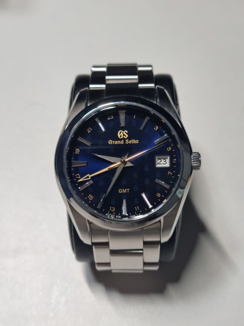Grand Seiko Heritage GMT 50th Anniversary LE. SBGN009, Luxury, Watches on  Carousell