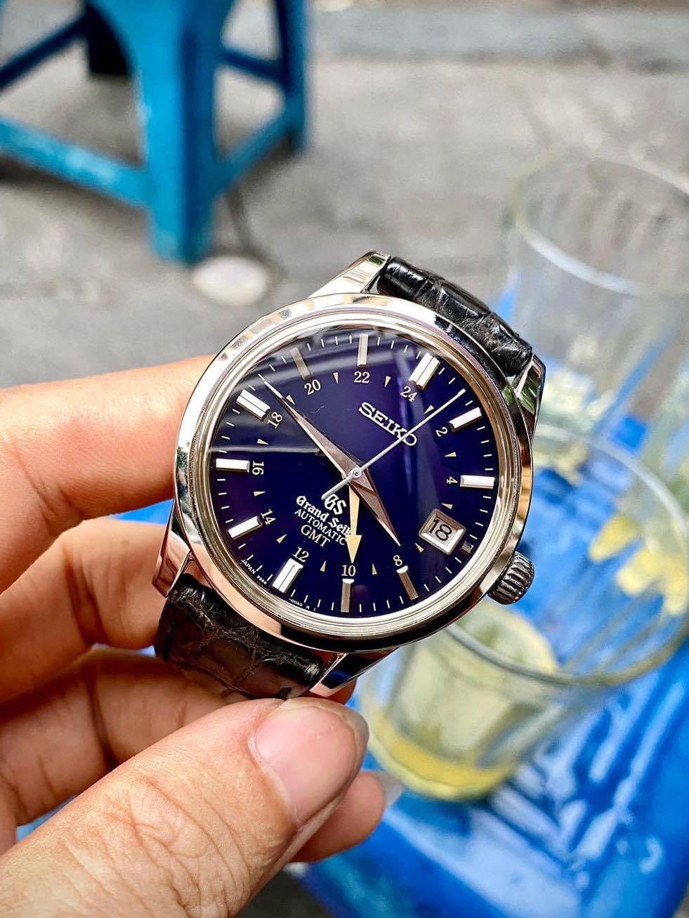 Grand Seiko SBGM031 GMT, Luxury, Watches on Carousell