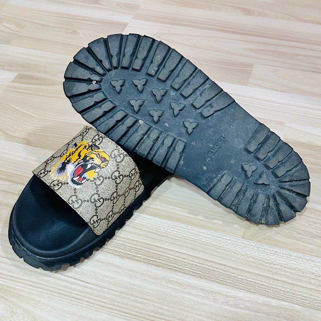Men's gg supreme tiger slide sandal 2025