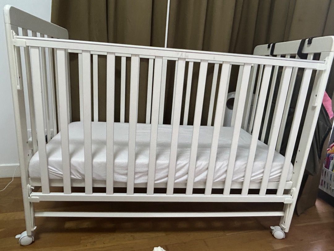 Happy wonder 5 in 1 convertible baby cot outlet