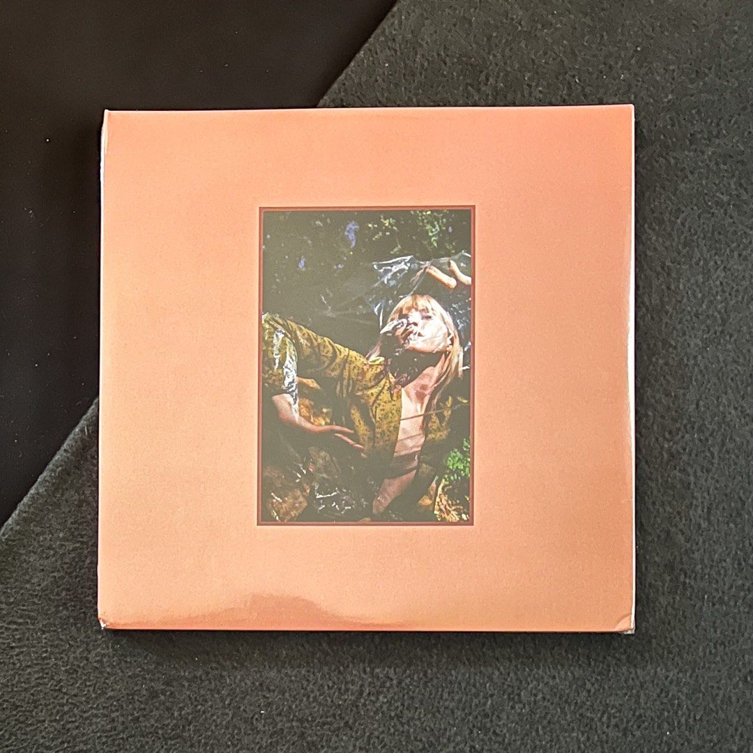 Hayley Williams Flowers For Vases / Descansos & Petals For Armor