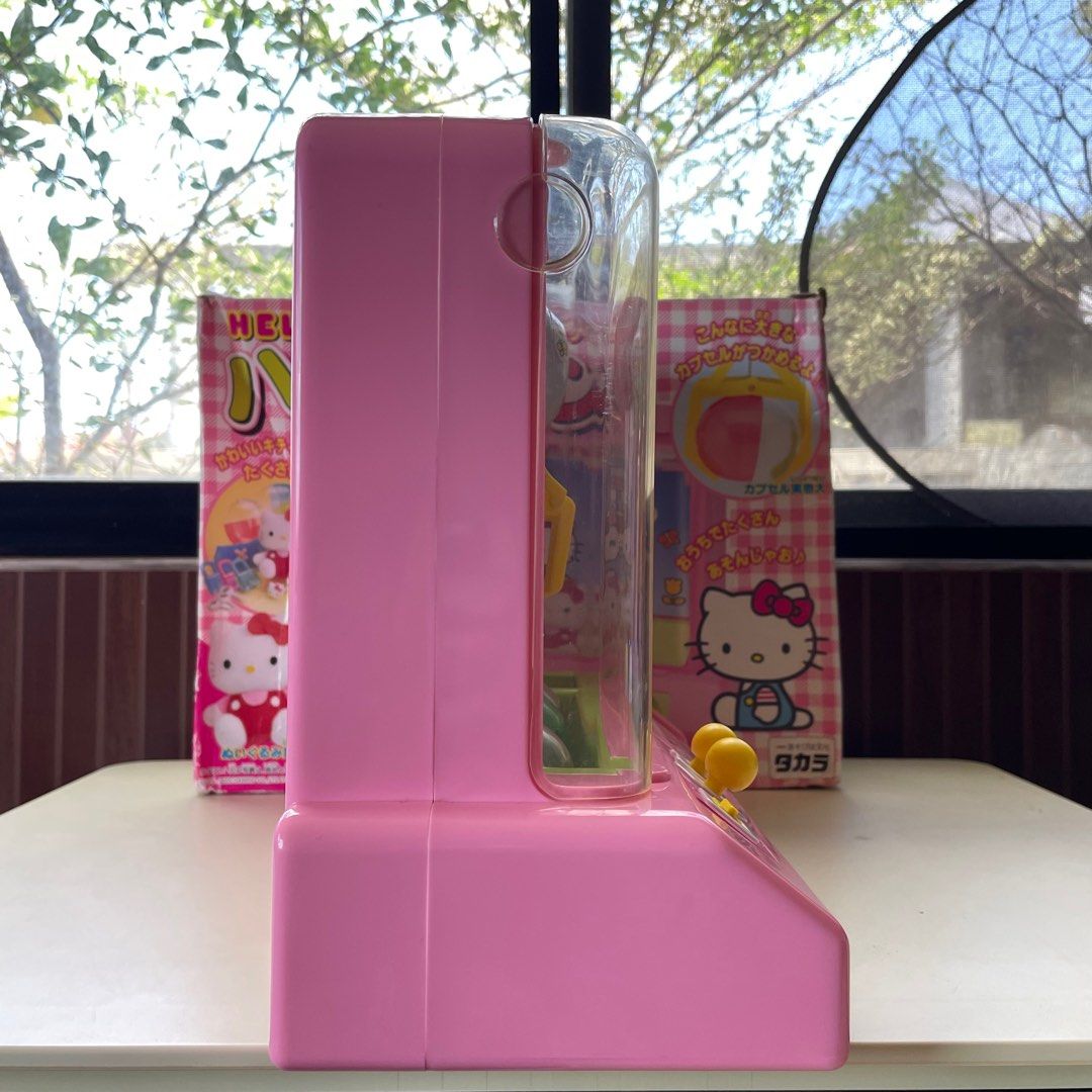 HELLO KITTY CLAW MACHINE on Carousell