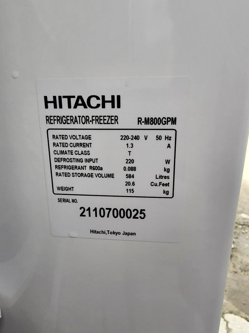 Hitachi inverter auto ice maker 584 Liter, TV & Home Appliances