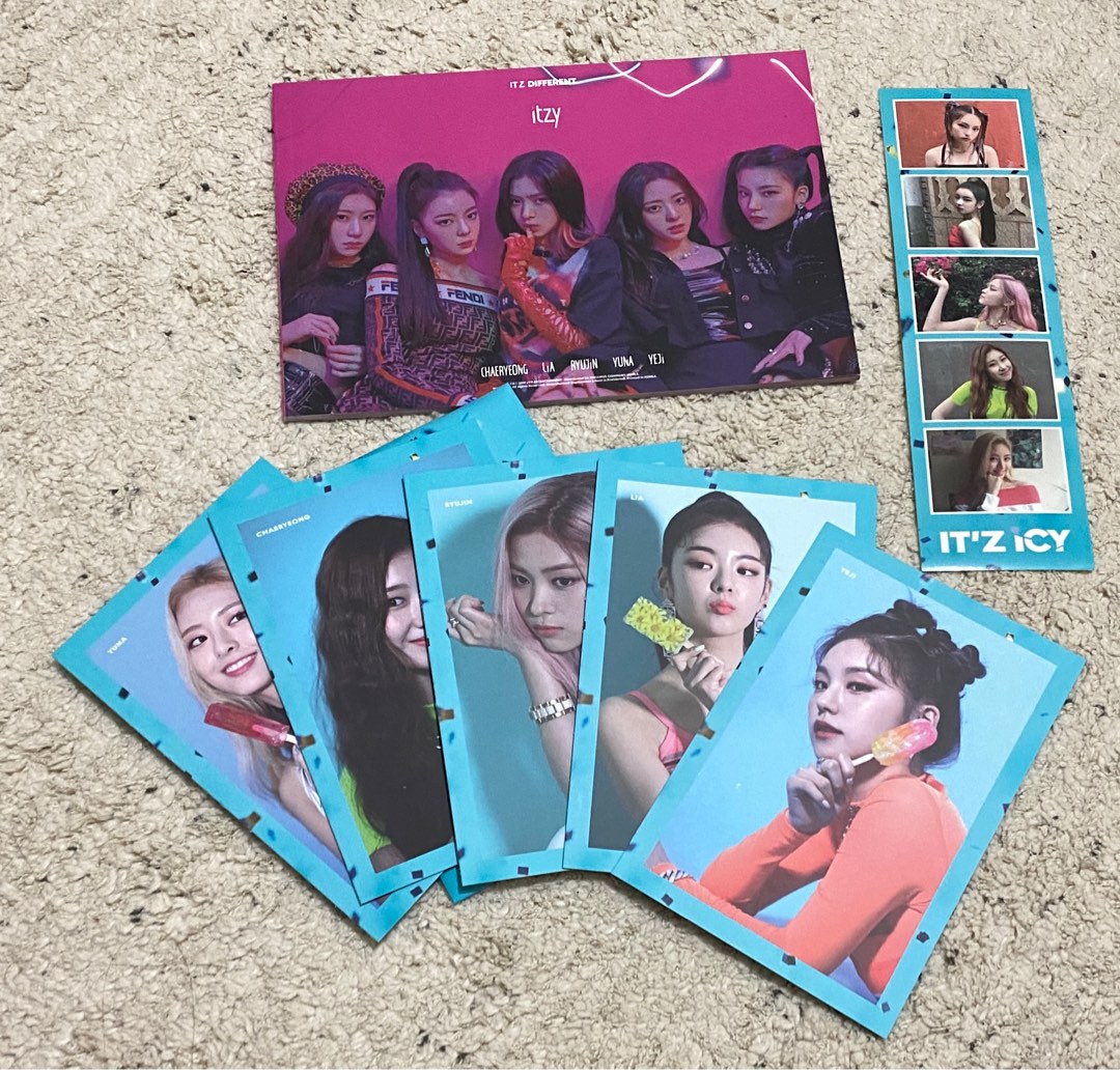 itzy it'z icy album pob, Hobbies & Toys, Memorabilia & Collectibles, K
