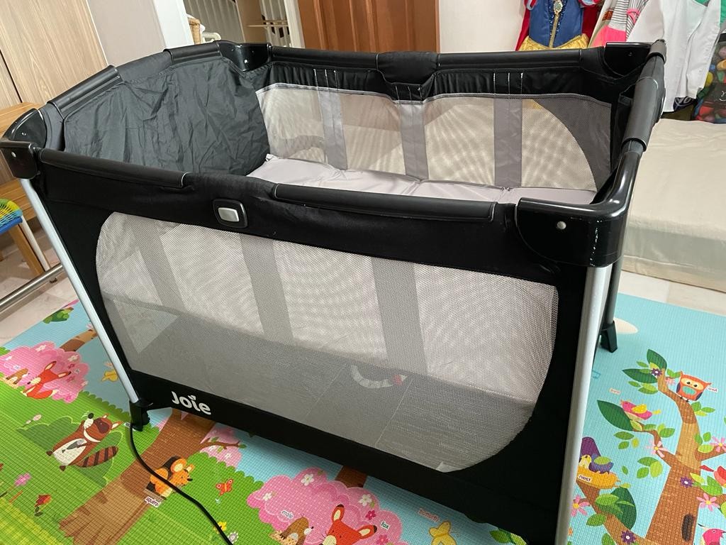 Joie playpen, Babies & Kids, Baby Nursery & Kids Furniture, Cots