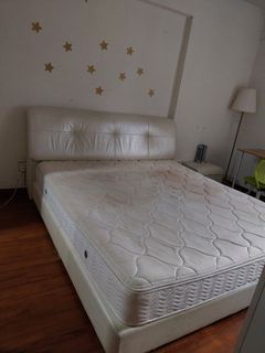 King size Bed with mattress