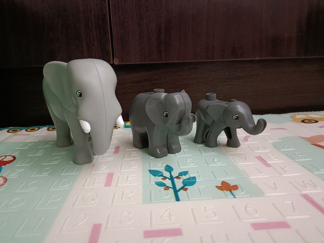 Lego sales elephant figure