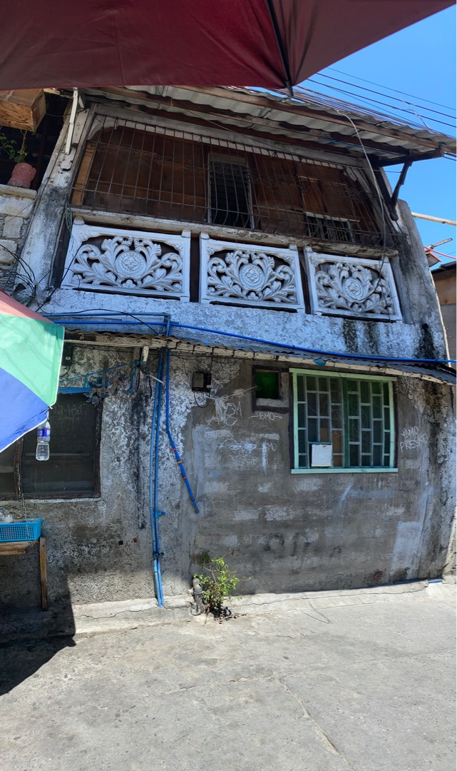 Lot for sale in makati with 2 door apartments, Property, For Sale, Lot