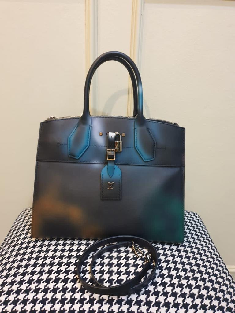 lv ct steamer like new, Luxury, Bags & Wallets on Carousell