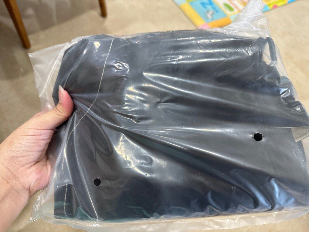 Medela Breast Pump. Still under warranty, Babies & Kids, Nursing