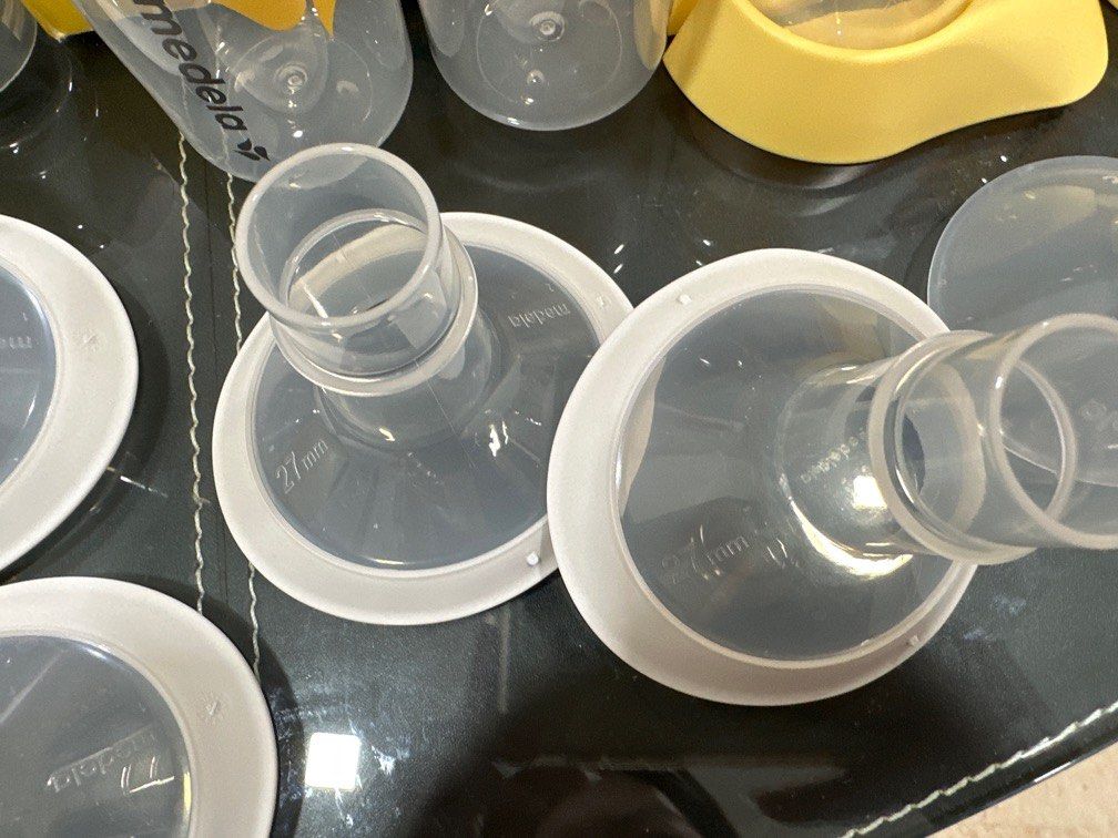Medela Breast Pump. Still under warranty, Babies & Kids, Nursing