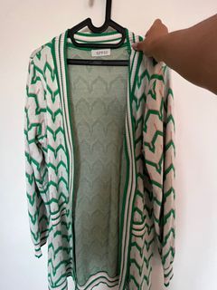 Nett price! Like new long cardigan