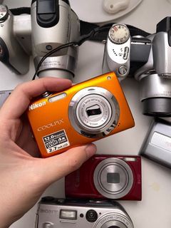 Nikon Coolpix S3000